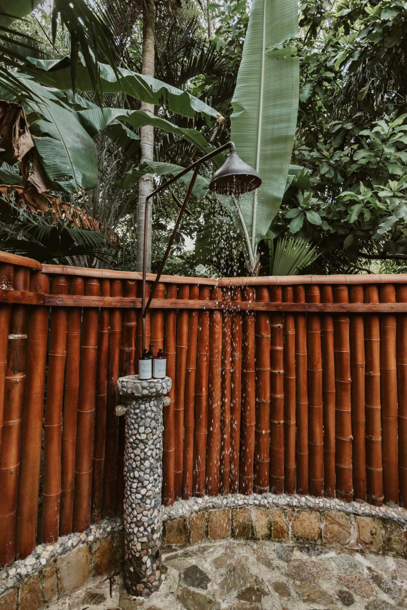 One Santuario Hotel Y Reserva Natural Palomino Exterior photo